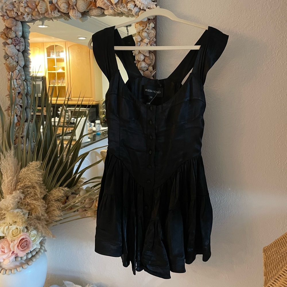 Brand new Vanessa Mooney place silk romper dress